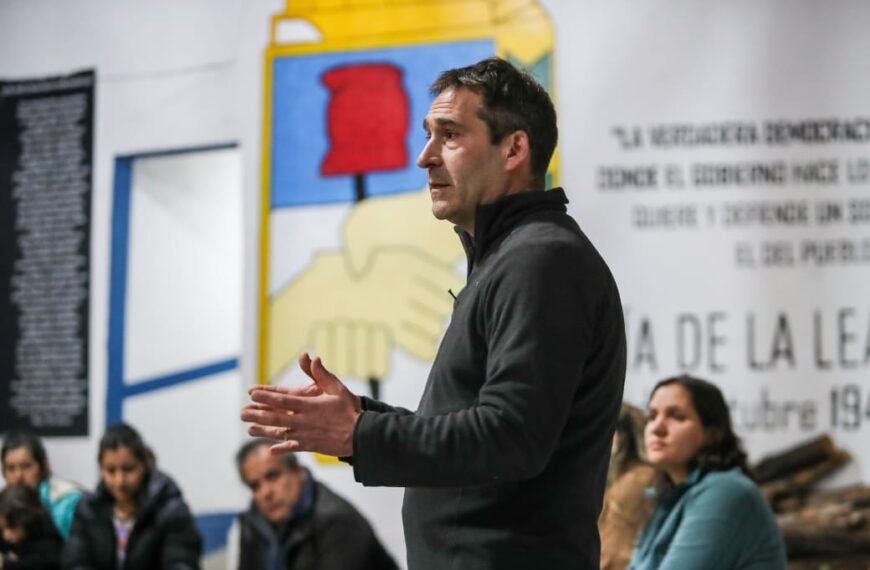 «Tengo la obligación de luchar para llegar a una banca y darle la palabra a los sectores más desprotegidos»