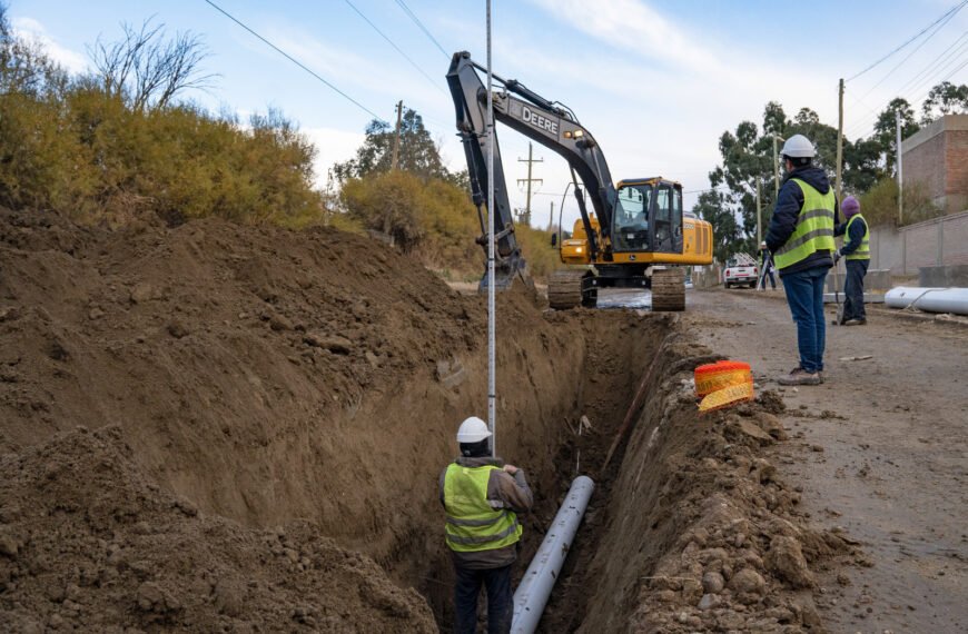 Sin fondos nacionales, el Municipio ejecuta obras que beneficiarán a miles de familias