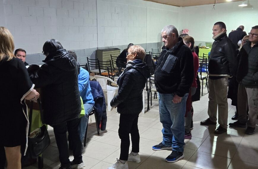 Deice Gallardo venció a Rosana Uriarte y es la nueva presidenta del barrio Isidro Labrador