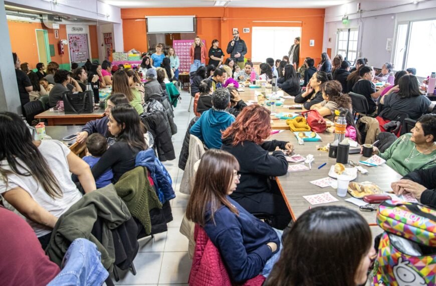 Se concretó un Mate-Bingo que reunió a más de 200 vecinos del barrio San Martín