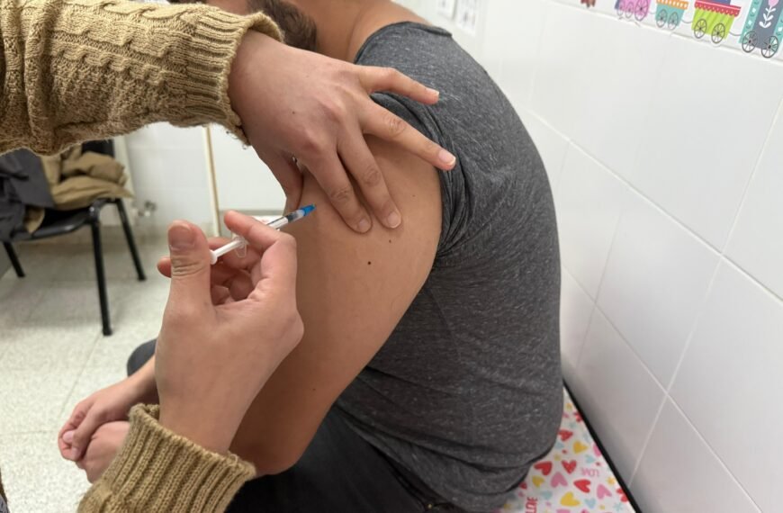 Jornada de vacunación en el Hospital Alvear