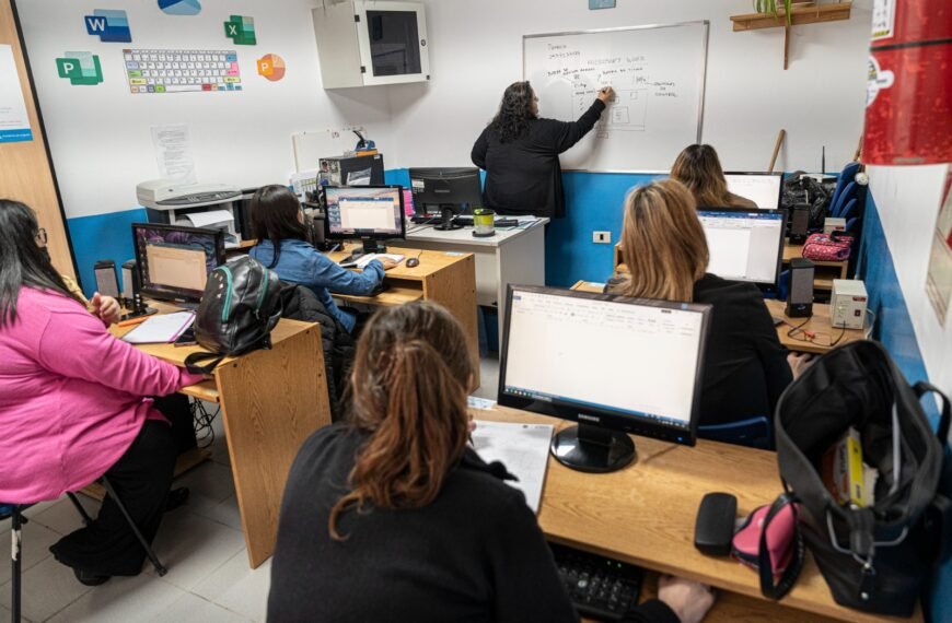 Comienzan las inscripciones para los cursos en los Centros Tecnológicos Comunitarios