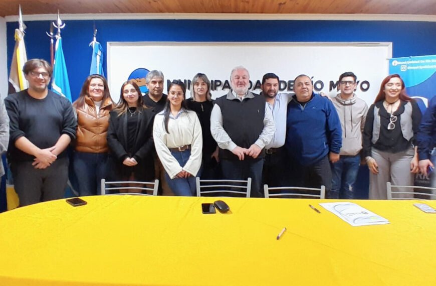 El Municipio firmó un convenio histórico con municipios y comunas rurales de Chubut para fortalecer la capacitación laboral