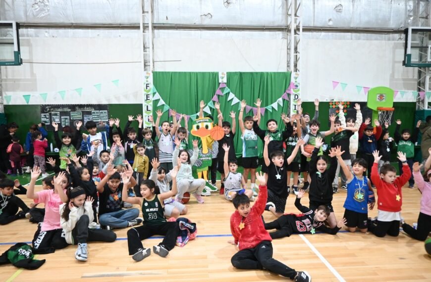 Gimnasia celebró el Día del Niño 