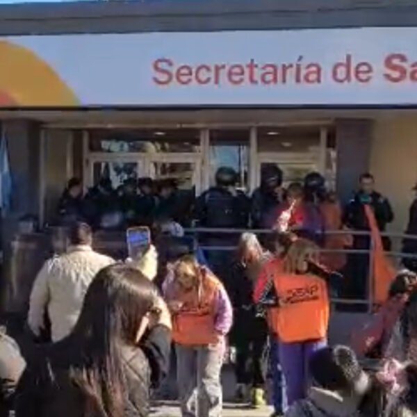 Luque responsabilizó a Iturrioz por el ataque a trabajadores de salud