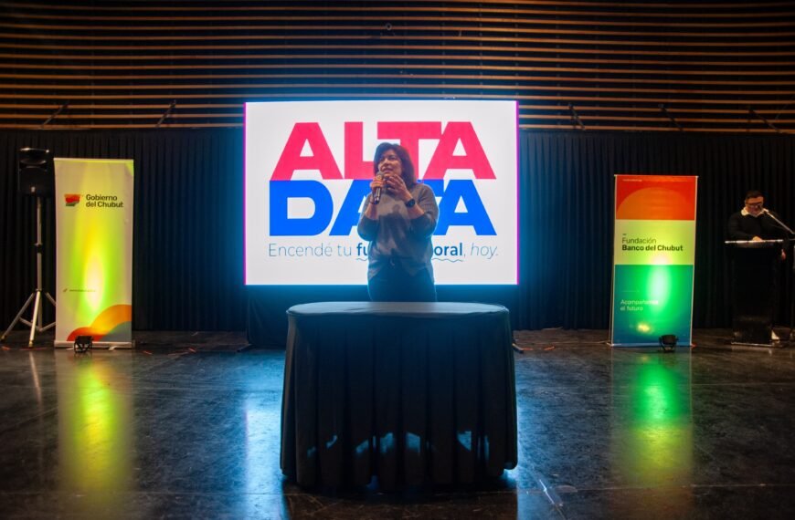 «En tiempos desafiantes, construimos futuro con y para nuestros jóvenes en Chubut»