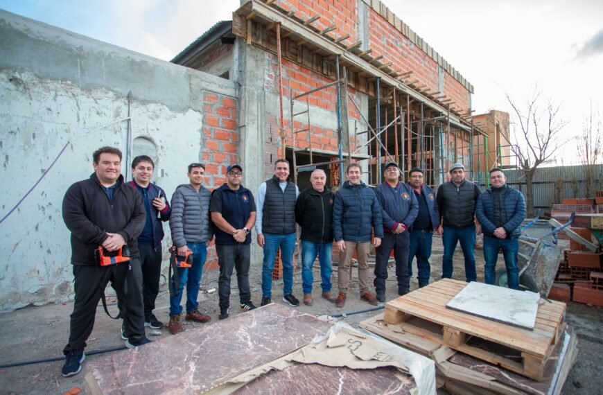 Juan Pablo Luque recorrió destacamento de bomberos N°2 “Malvinas Argentinas” y destacó el modelo de financiamiento local ante lo que están sufriendo injustamente los cuarteles de Trelew y Rawson