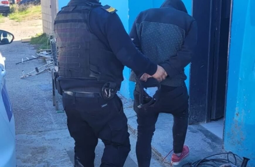 Ingresó a robar a una vivienda, la dueña llamó a la policía y fue detenido
