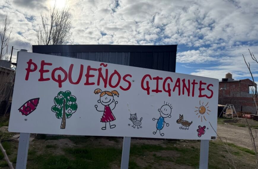 Campaña de ladrillos para la construcción de un baño y cocina de un merendero