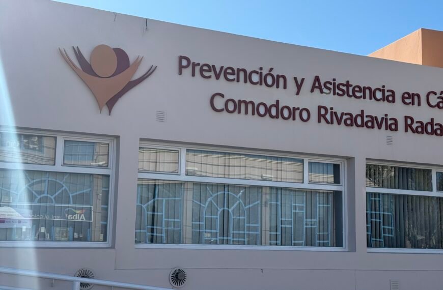 Feria de Moda Circular: Ropa por Kilo para apoyar la Lucha contra el Cáncer