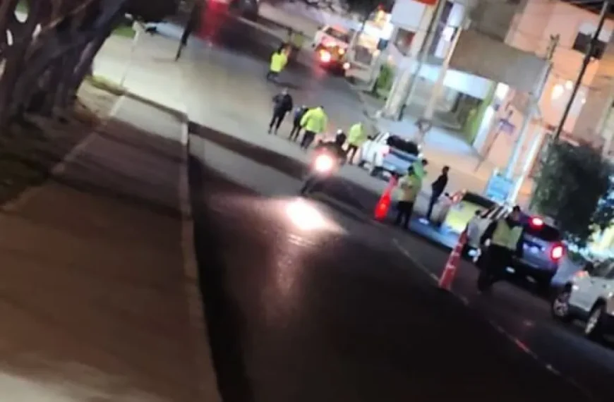 Escapó de un control de alcoholemia y atropelló a un inspector de transito