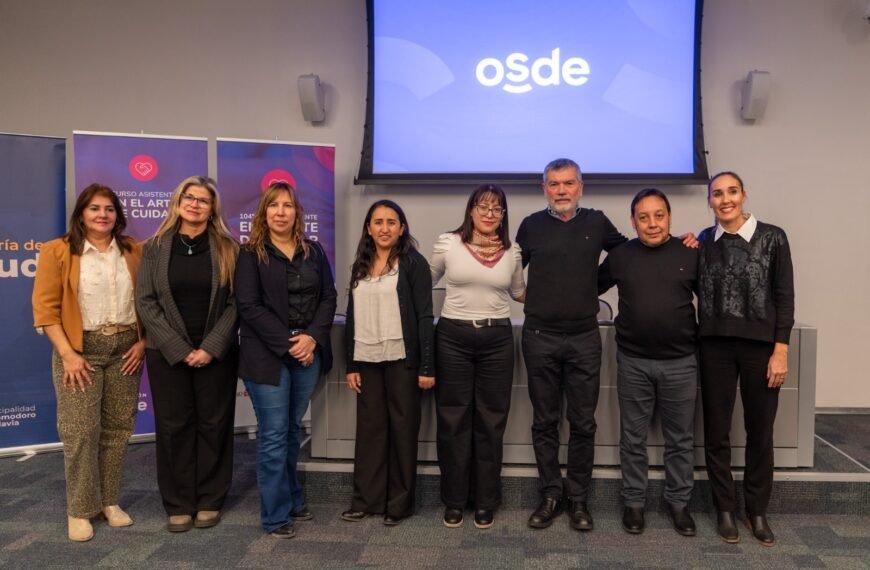 Municipio y Fundación OSDE reconocieron a 32 nuevos cuidadores formados en el “Arte de Cuidar”
