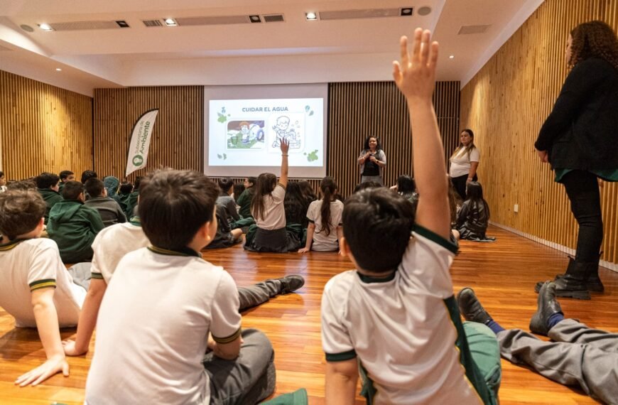Ambiente municipal brindó una charla a alumnos del Instituto Martín Rivadavia