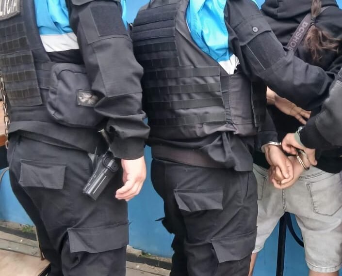 En la costanera detienen a un sujeto con pedido de captura