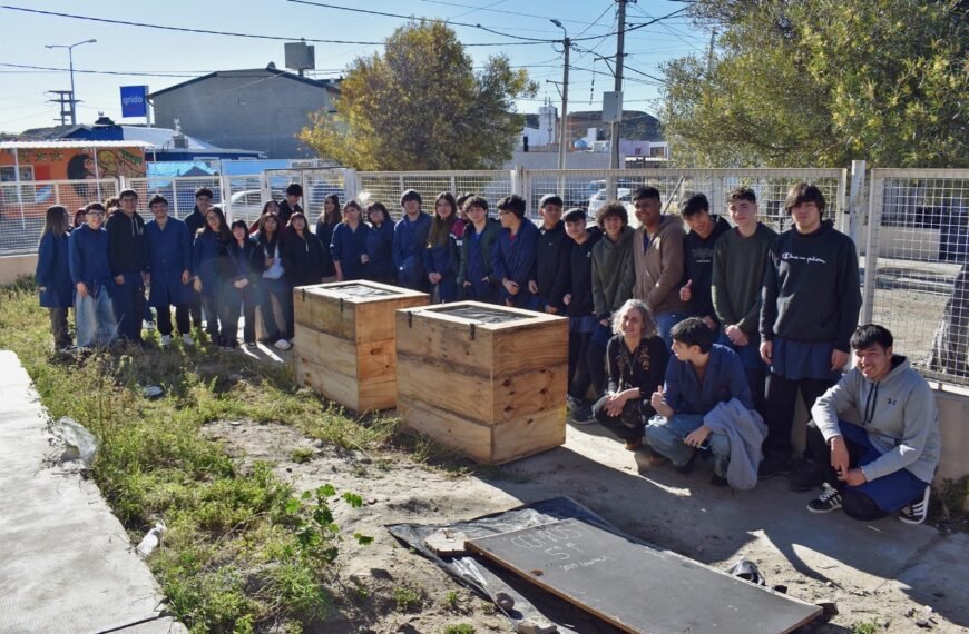 Estudiantes concientizan con distintas acciones para el cuidado del medio ambiente