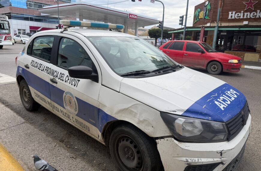 Fue a realizar una consulta a la comisaría y quedó detenido