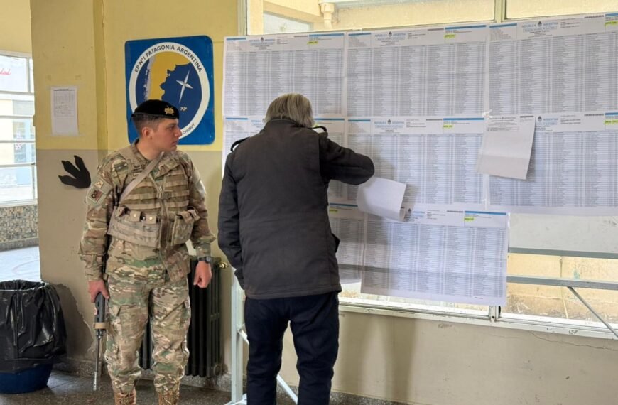 Jornada electoral en la Escuela Nº1: instan a los vecinos a acercarse a votar