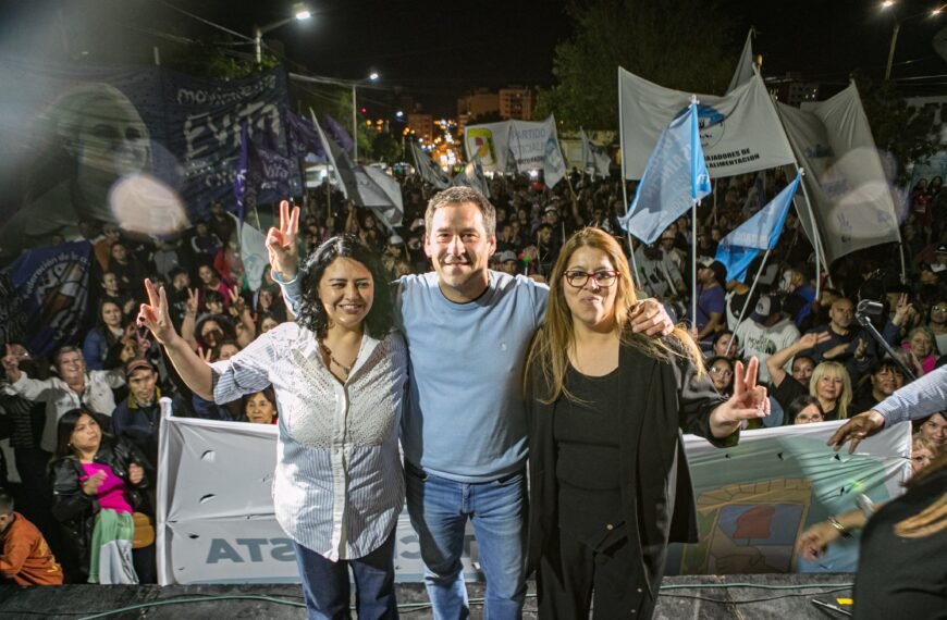 Luque cerró su campaña en Rawson y Trelew: «Nos propusimos el inmenso desafío de traer esperanzas»