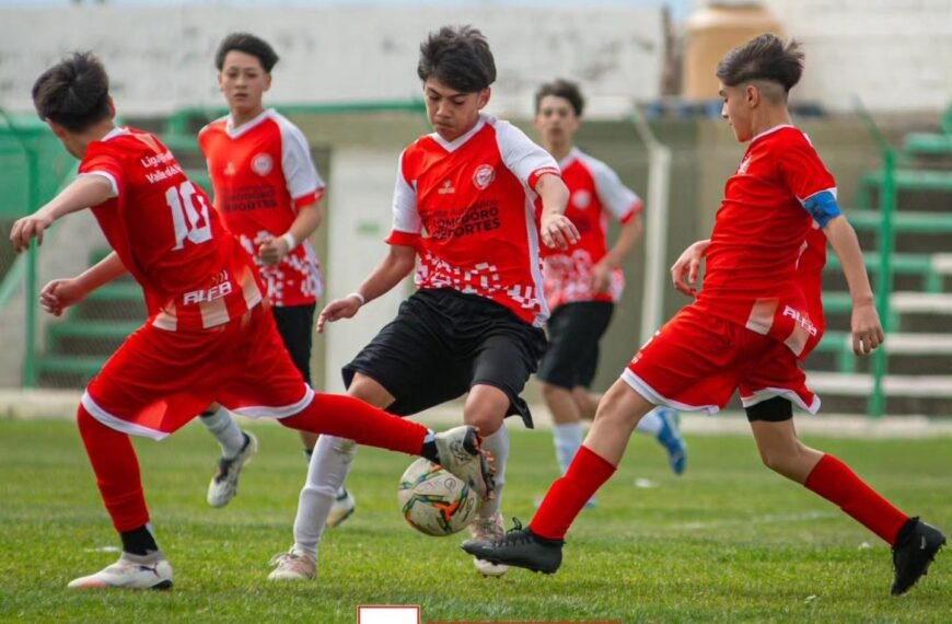 Las selecciones Sub-13 y Sub-15 de Comodoro se preparan para competir en Neuquén