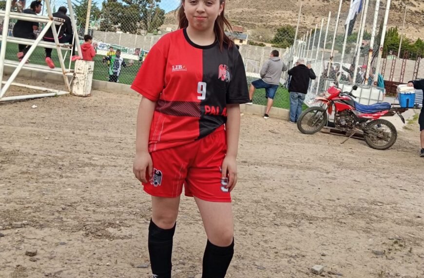 Con tan solo 12 años, Ángeles Fuentes Cejas debutó en la primera división de Palazzo