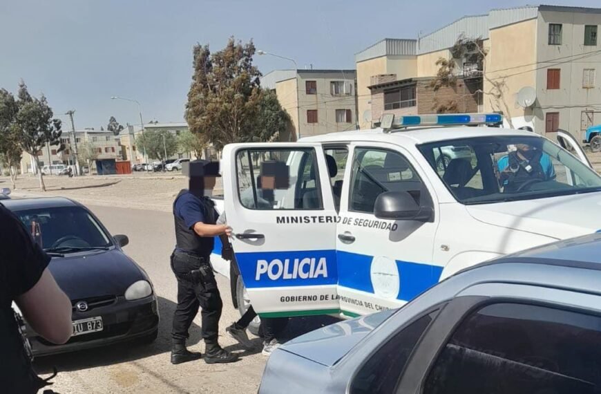 Ingresó a comprar a un comercio, lo reconocieron y terminó detenido