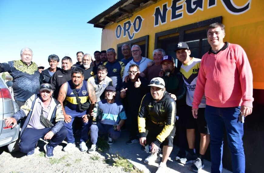 Comodoro Deportes se reunió con el club Oro Negro