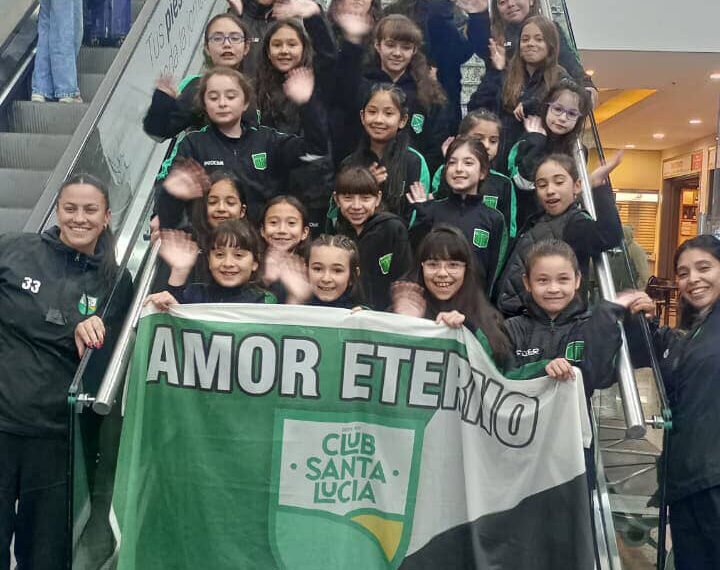 Las chicas de Santa Lucía son parte del X Encuentro Infantil de Hockey
