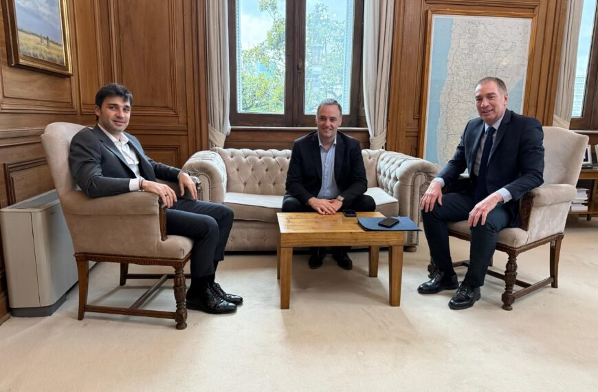 Torres se reunió con el Ministro del Interior de la Nación, con el Jefe de Gabinete