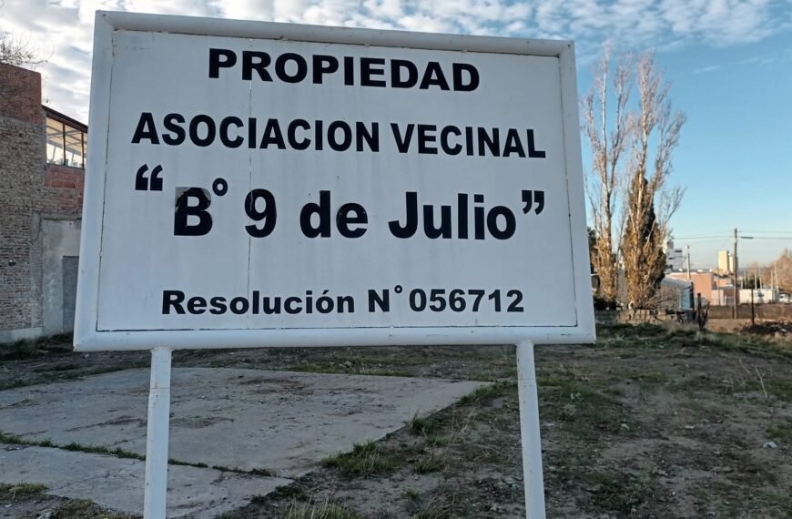 Les avisaron por correo electrónico que les expropiaban el terreno de la vecinal
