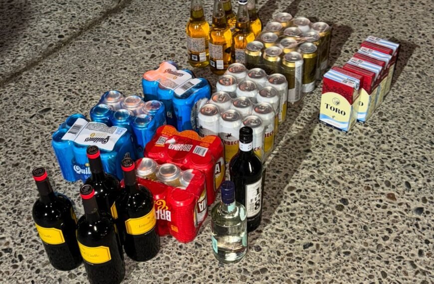 Los sorprenden manejando en contramano y haciendo delivery de bebidas alcohólicas