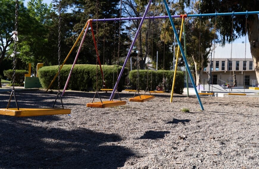 Reacondicionaron los juegos de la plaza Soberanía tras sufrir vandalismo
