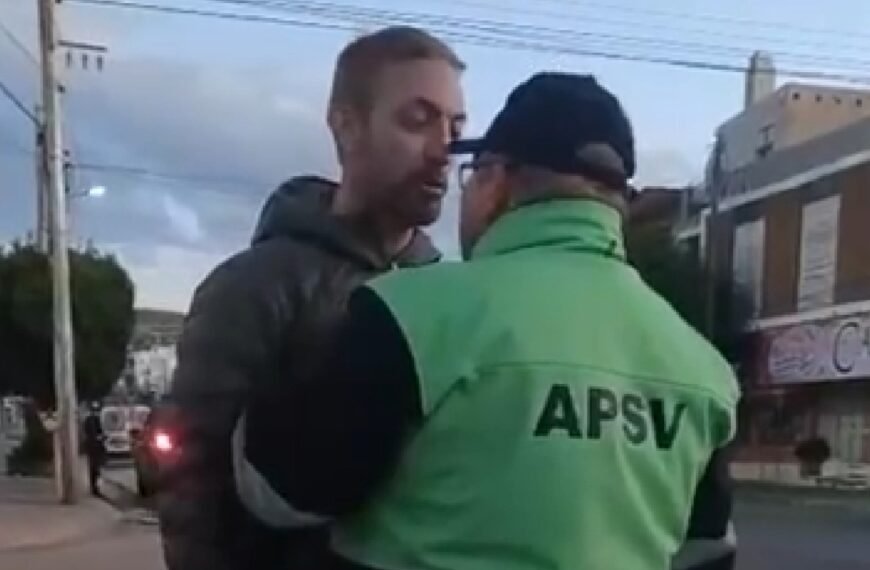 Trabaja en la Fiscalía Federal,se negó al test de alcoholemia y amenazó a un policía