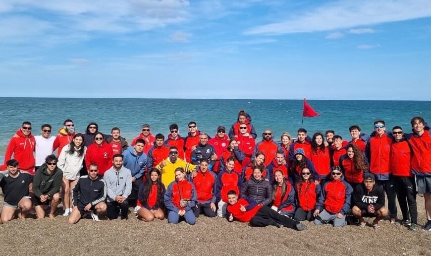 Futuros guardavidas realizaron un campamento de entrenamiento y capacitación en Playa Unión