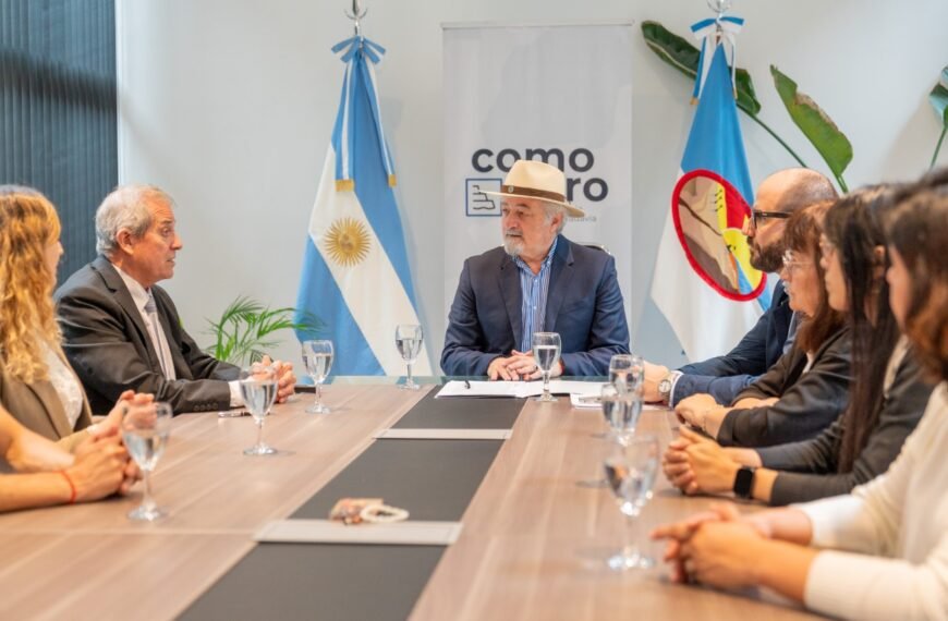 El Municipio y Educación firmaron un convenio para la construcción de la sede de Discapacidad