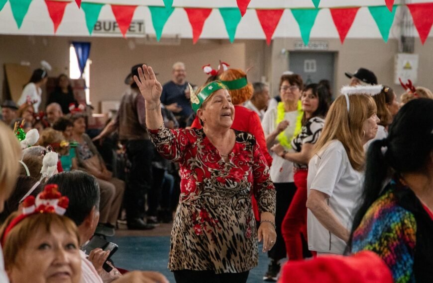 Más de 400 adultos mayores participaron del cierre anual de actividades de los grupos socio-recreativos