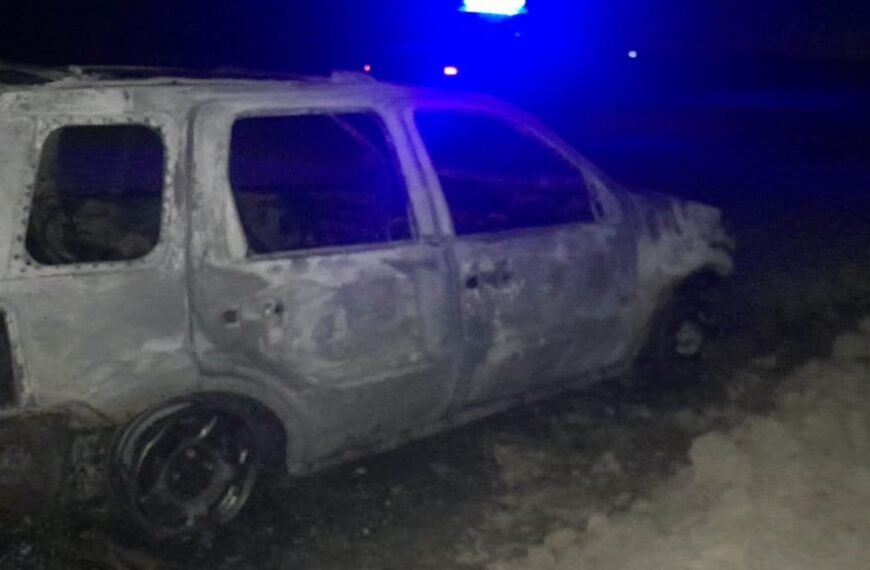 Viajaba hacia Sarmiento y se le incendió la camioneta