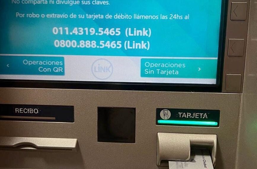 Depositan el pago del medio aguinaldo para la Administración Pública