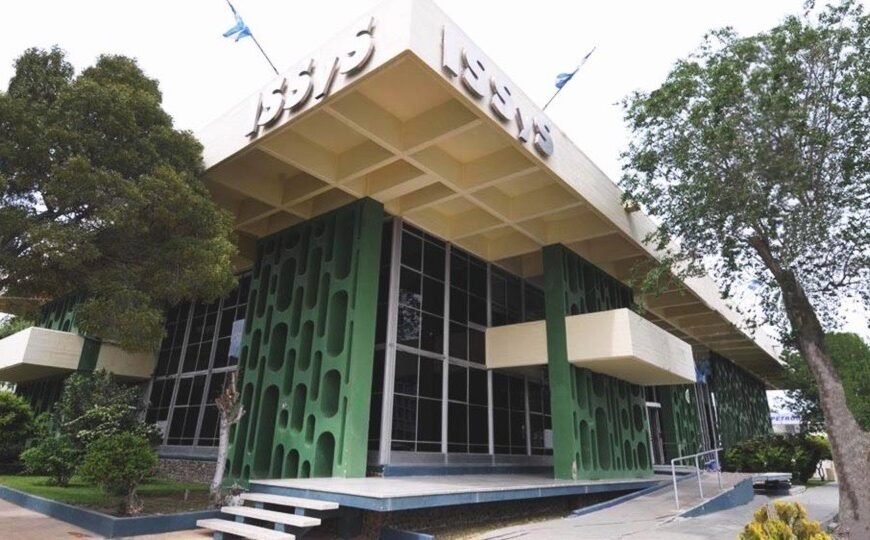 El Gobierno acordó con las farmacéuticas y se regulariza la provisión de medicamentos de SEROS