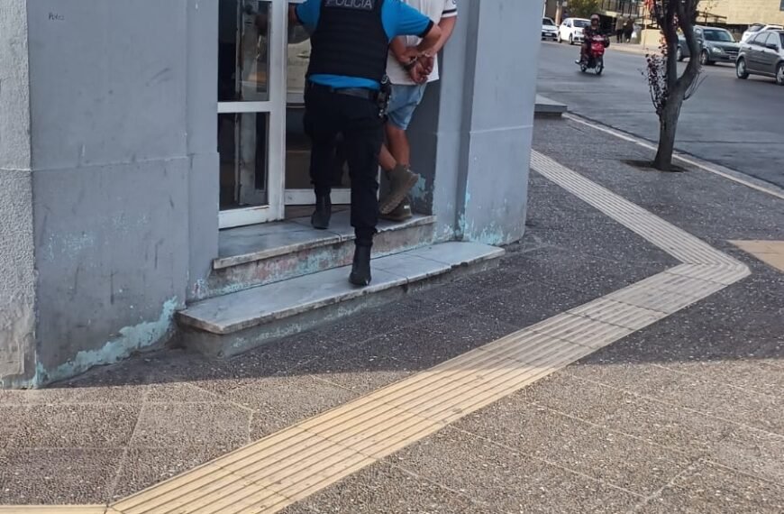 Detenido por disturbios e intento de agresión en la costanera