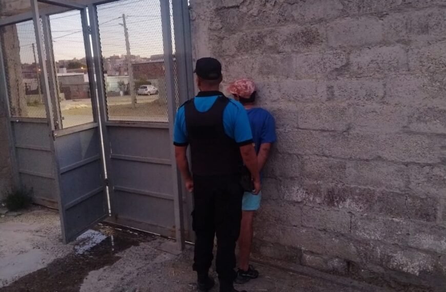 Detenido por ingresar al patio de una vivienda