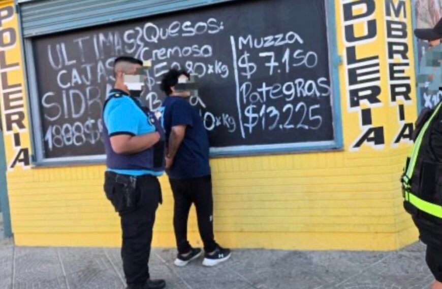 Estaba borracho y quiso pelar con la policía