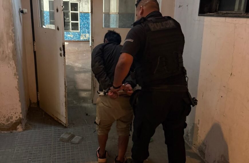 Intentó robar una casa en Máximo Abásolo y…