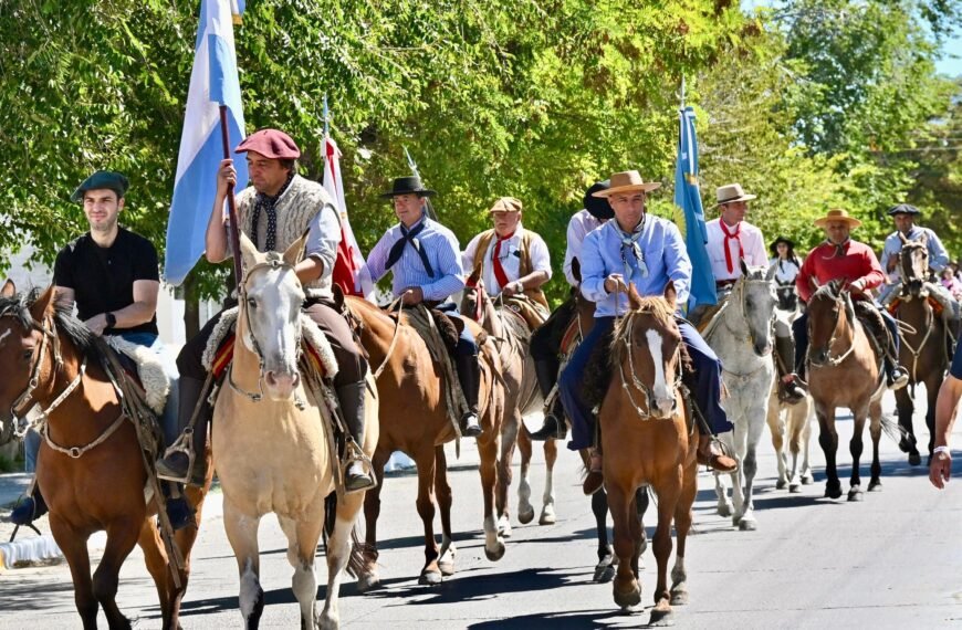Torres participó de la 51° edición del Festival de Doma y Folklore de Sarmiento y reivindicó la importancia de las fiestas populares para la identidad chubutense