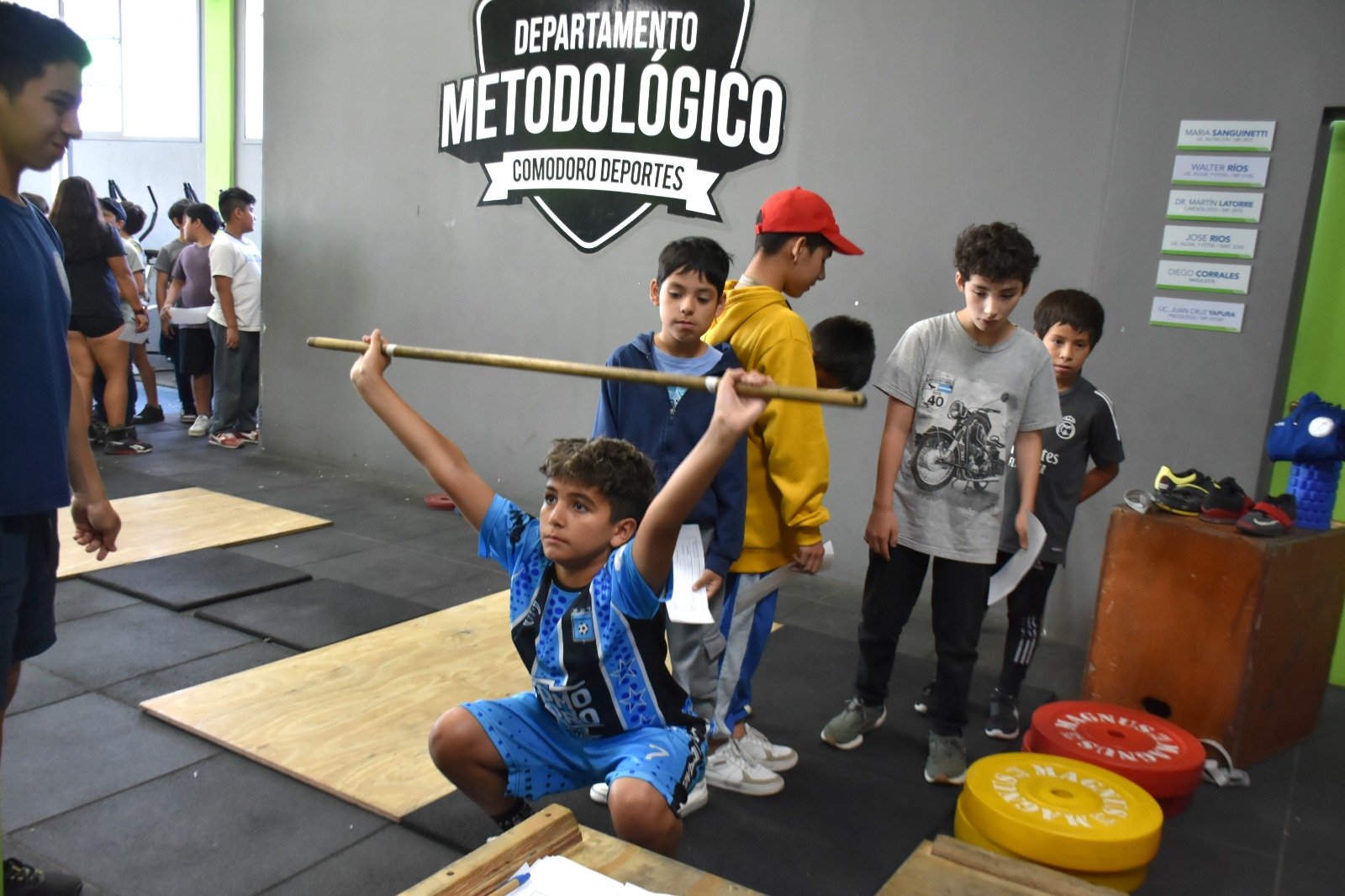 Colonos de verano conocen la senda del levantamiento olímpico