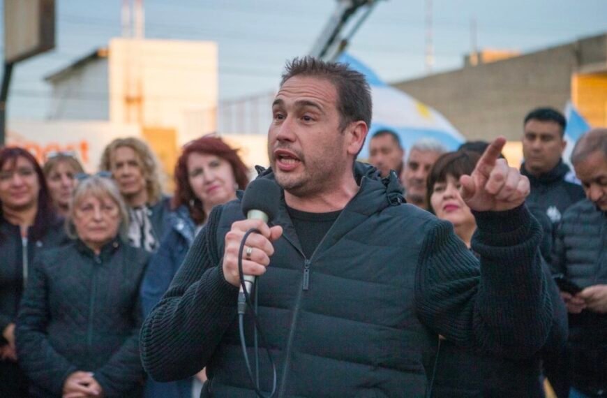 “Prometieron empleo y votaron precarización”