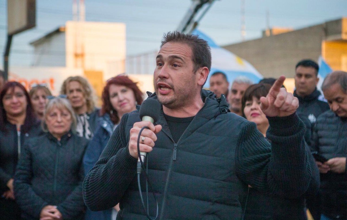 “Prometieron empleo y votaron precarización”