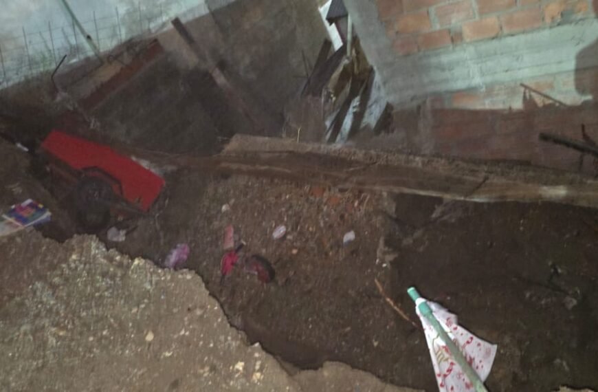 Derrumbe de un muro de contención en barrio La Floresta