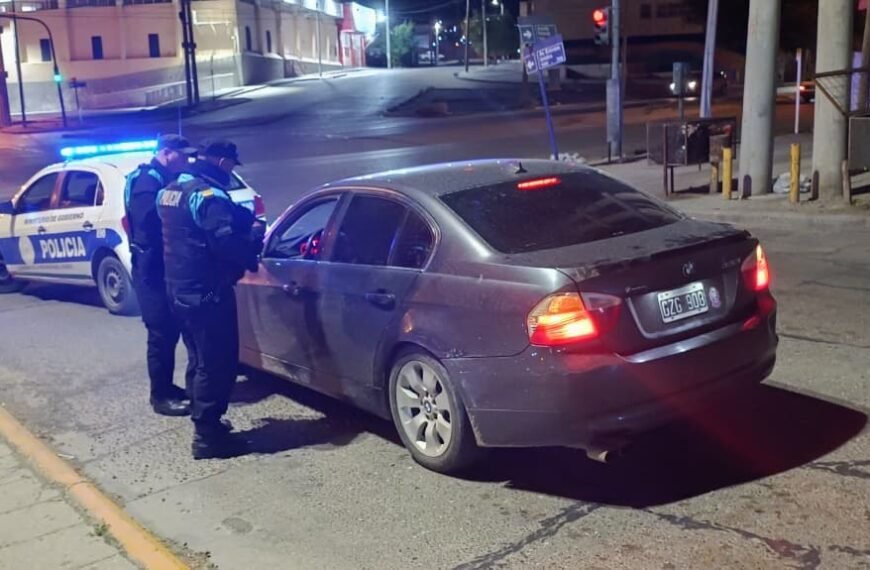 Secuestran un BMW y detectan a conductora alcoholizada…