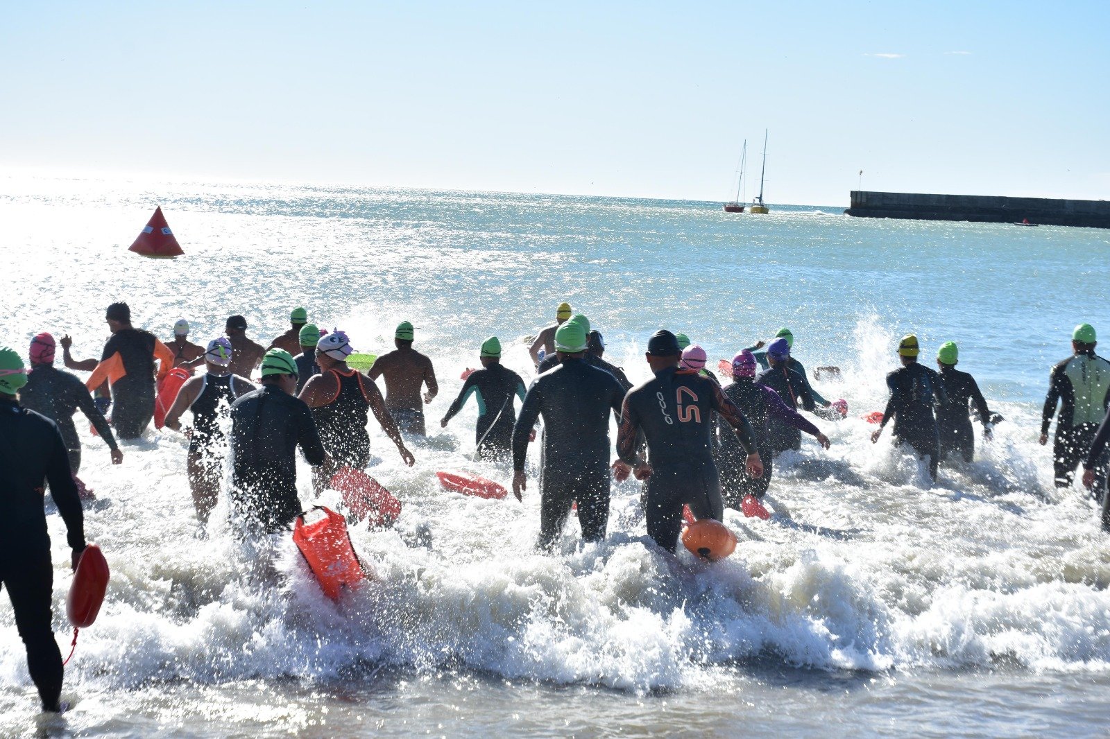 Nadadores del Golfo celebró el 7º Nacional de Aguas Abiertas