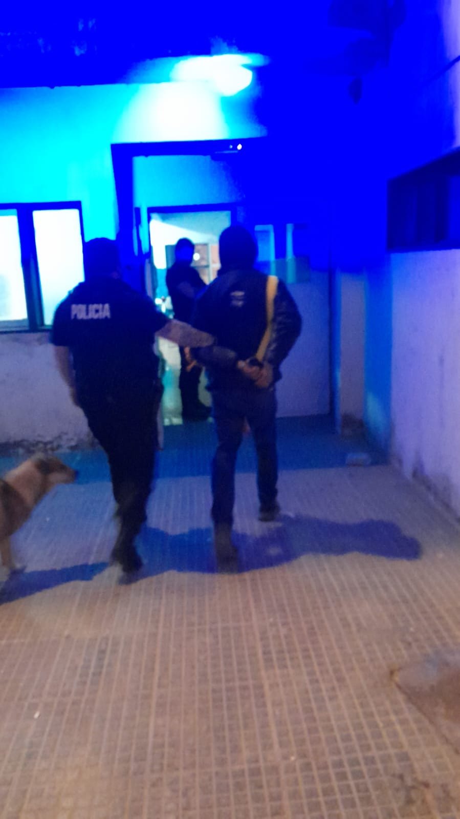 Detuvieron a un hombre cuando intentaba realizar una conexión clandestina de electricidad